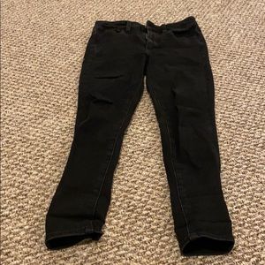 Size 2 short AEO black jeans